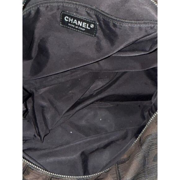 CHANEL Brown & Black Nylon Travel Line Bag*GM size w/zipper top*GREAT condition - Picture 11 of 16